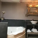 公寓 因特里亚斯-库尔酒店 *