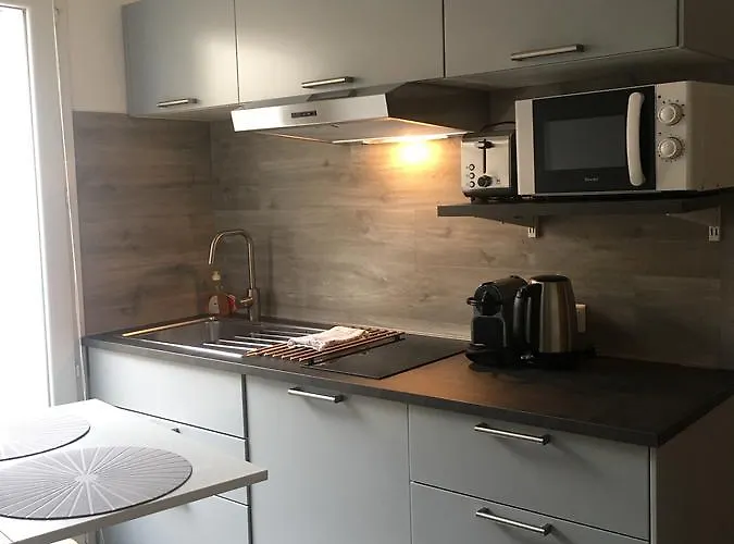 Interieurs-cour * Nice